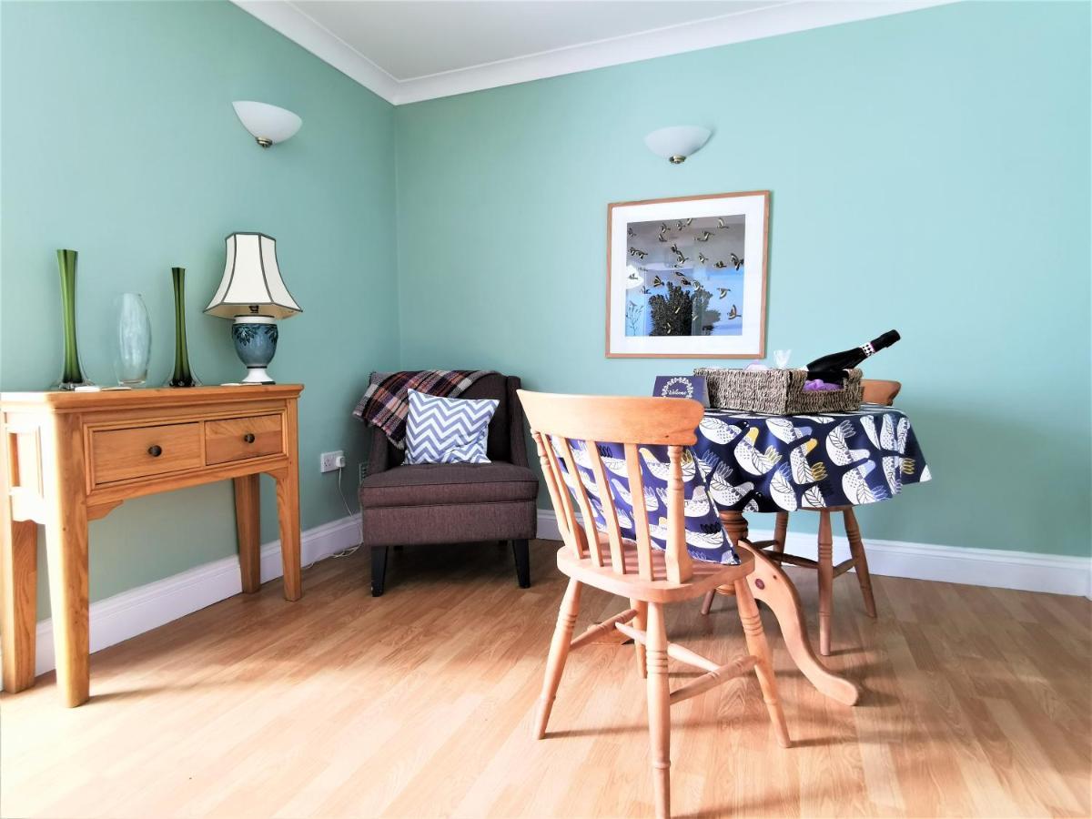 Wellstone Cottages - IvyLlanfyrnach エクステリア 写真